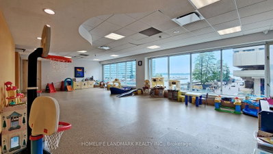 10 W Queens Quay • #408 • Toronto, ON