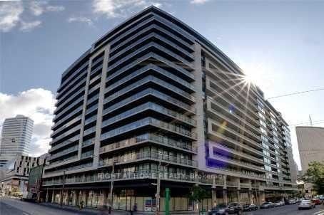 111 Elizabeth Street, Unit 821