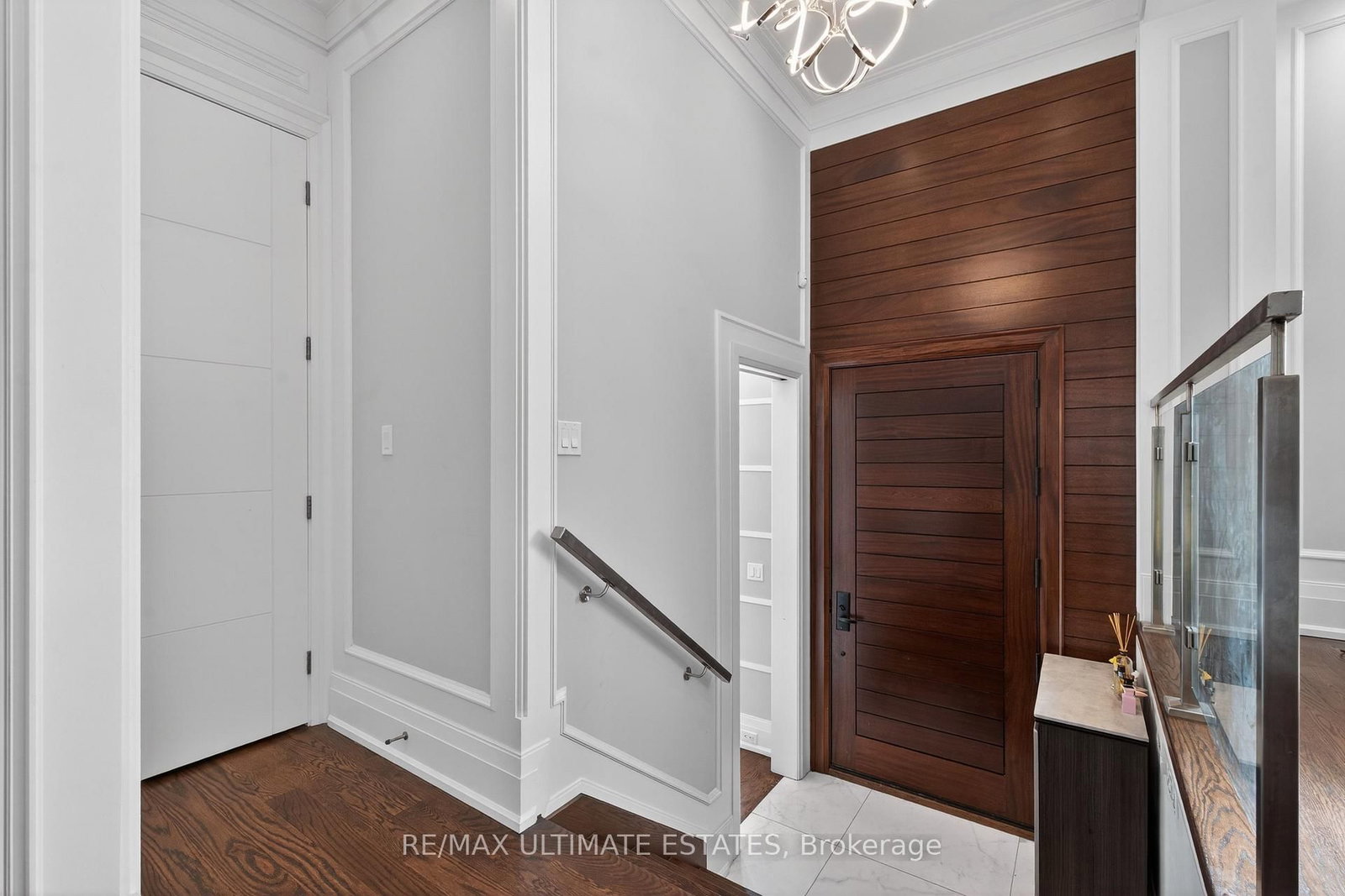 150 Norton Avenue • Toronto, ON photo 8
