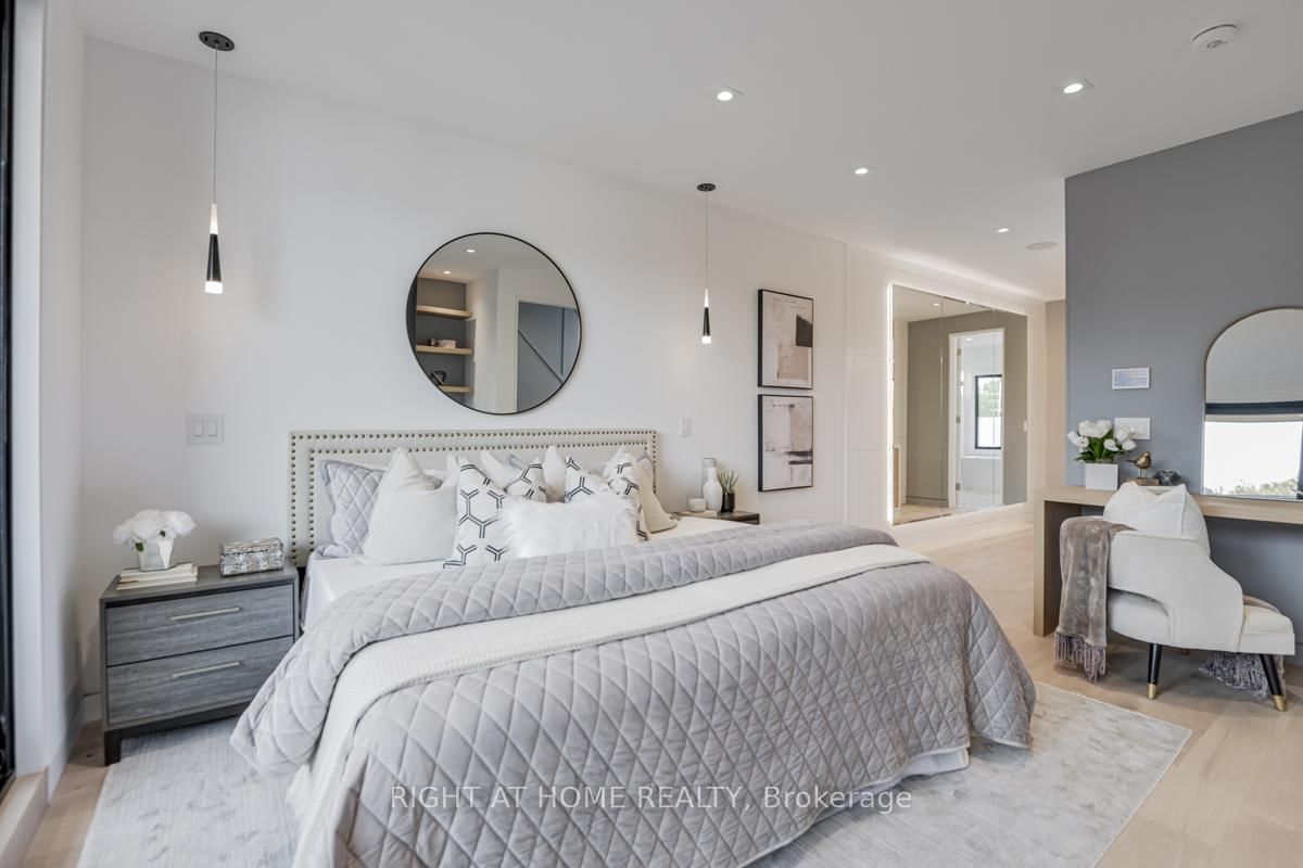 675 Huron Street • Toronto, ON photo 30