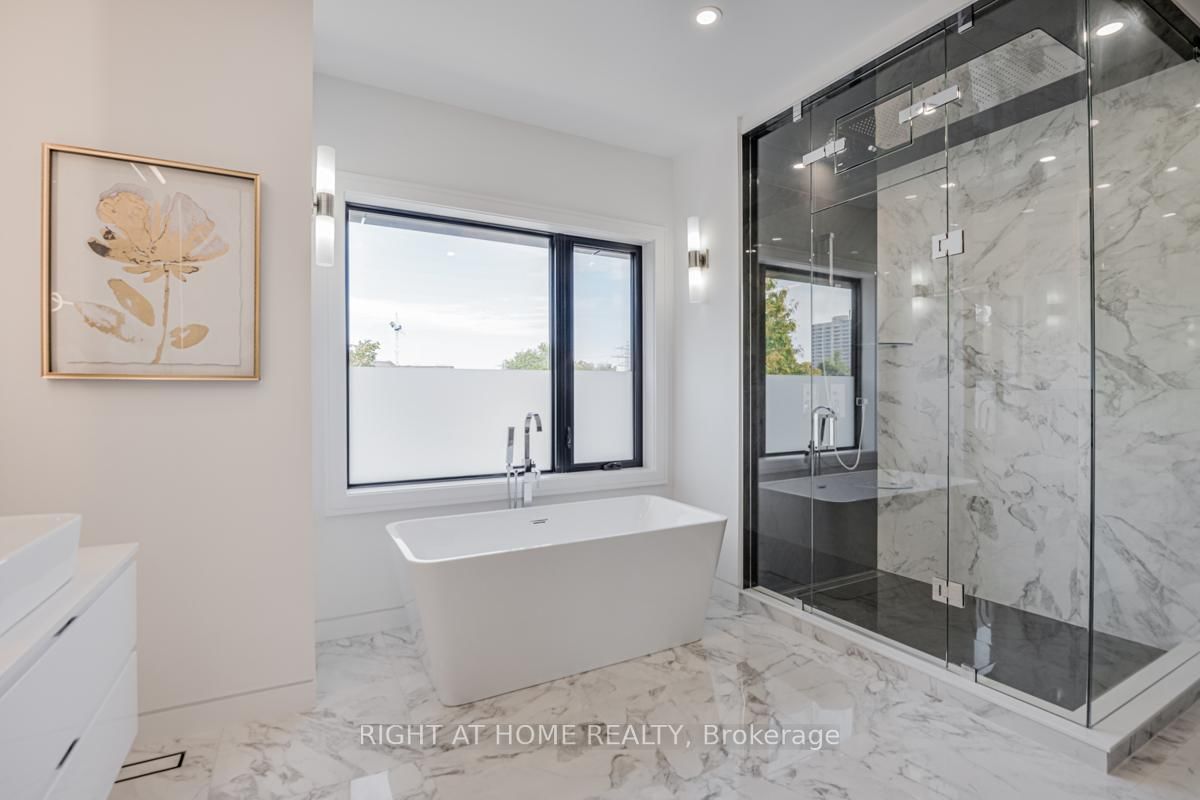 675 Huron Street • Toronto, ON photo 32
