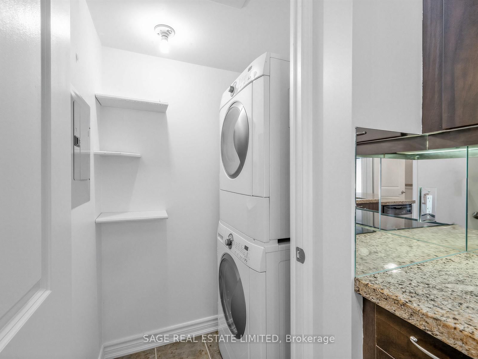 308 Palmerston Avenue, Unit 315 - Photo 11