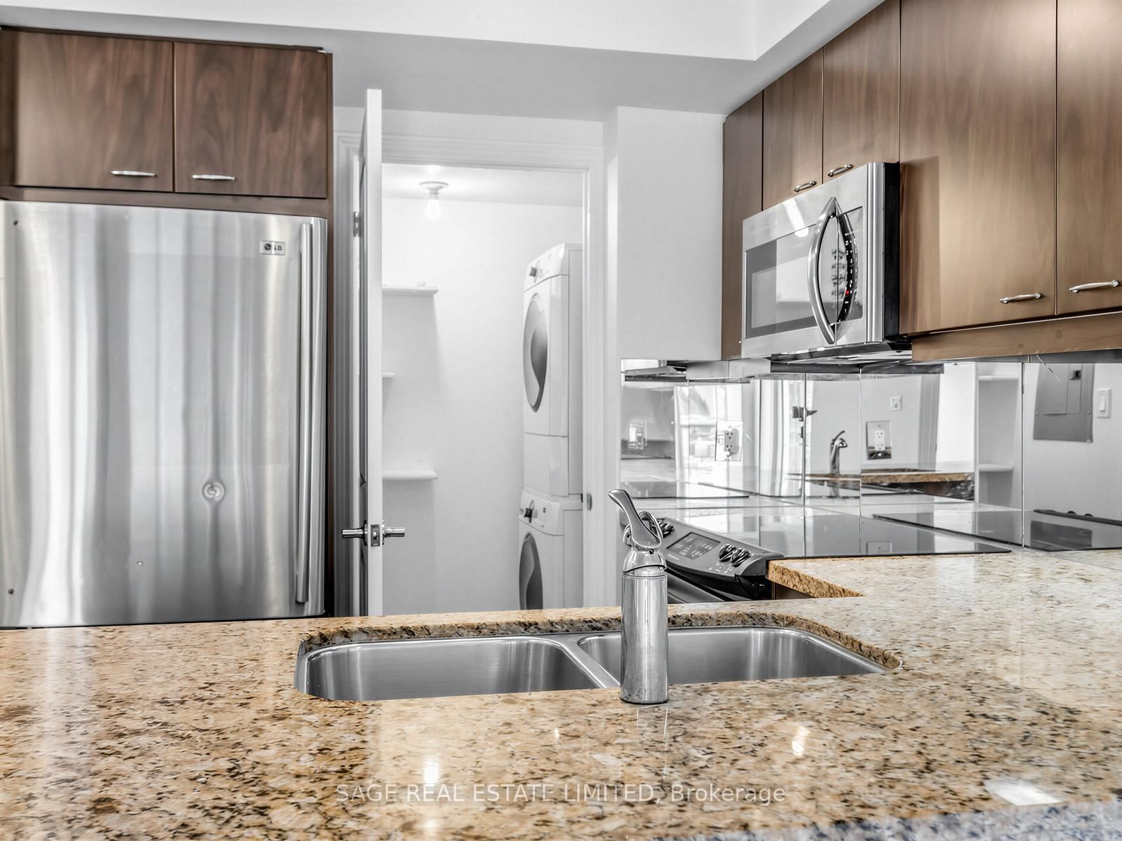 308 Palmerston Avenue, Unit 315 - Photo 9