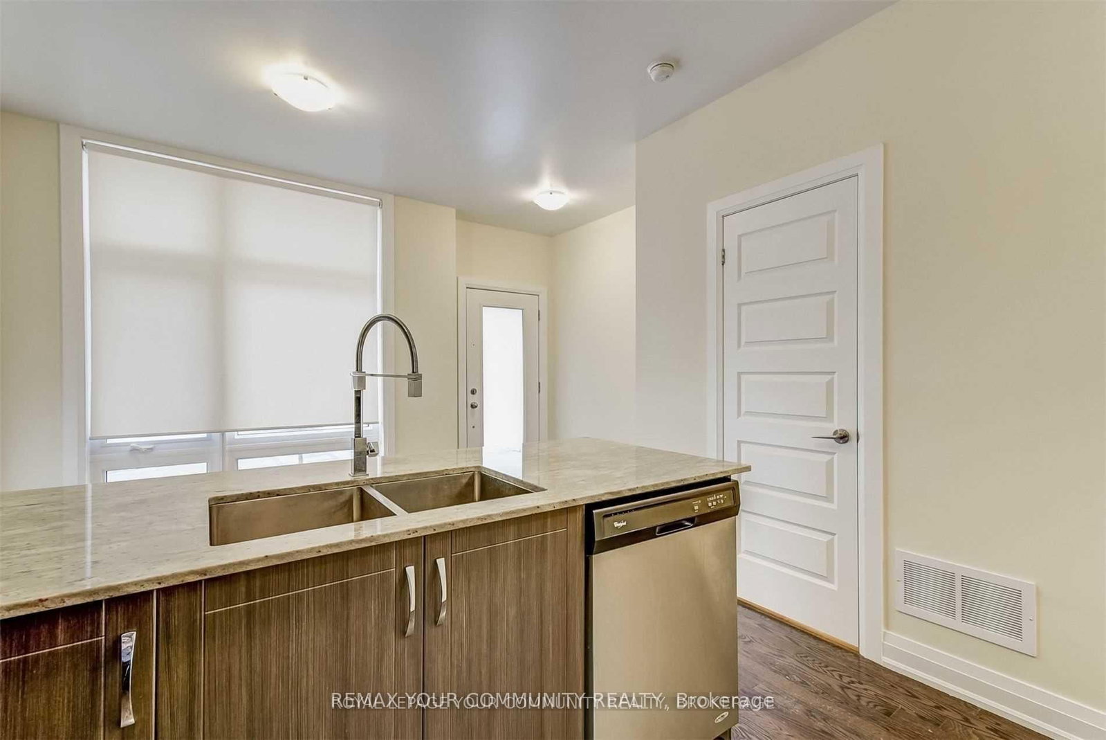 15 Eldora Avenue, Unit 21 - Photo 7
