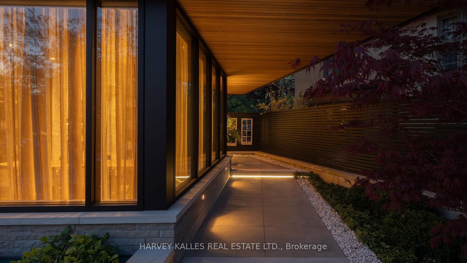 43 Hillholm Road • Toronto, ON photo 36