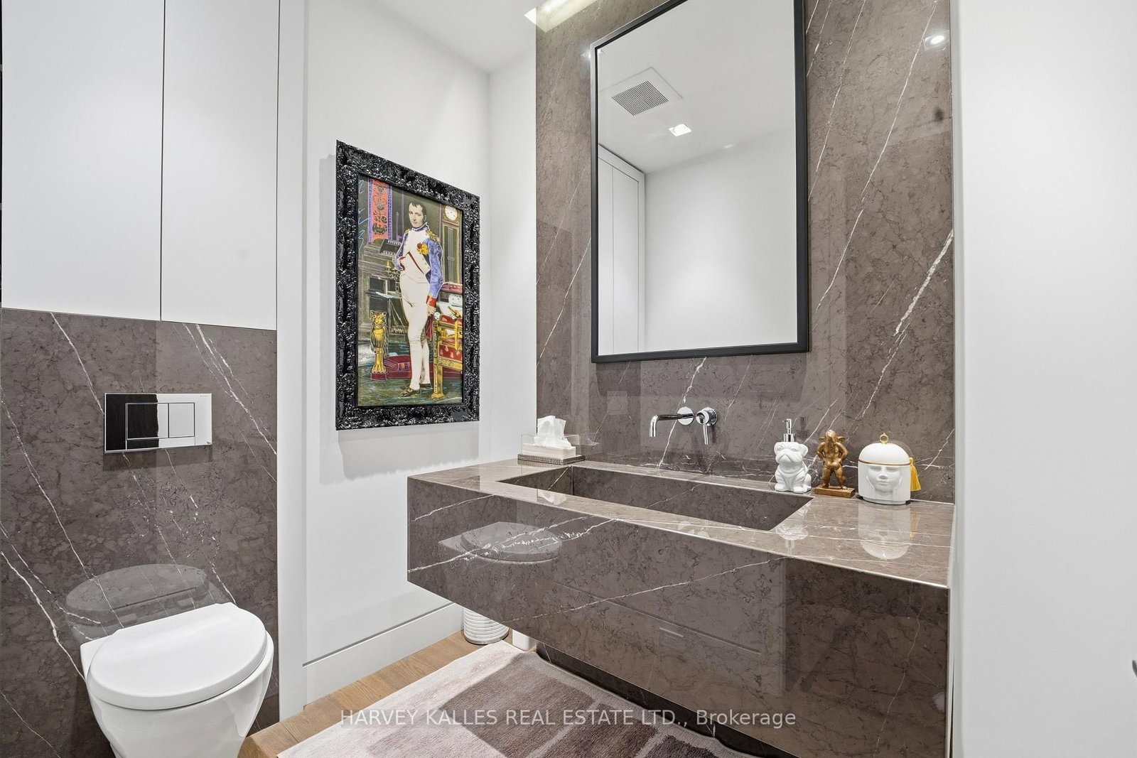 43 Hillholm Road • Toronto, ON photo 8