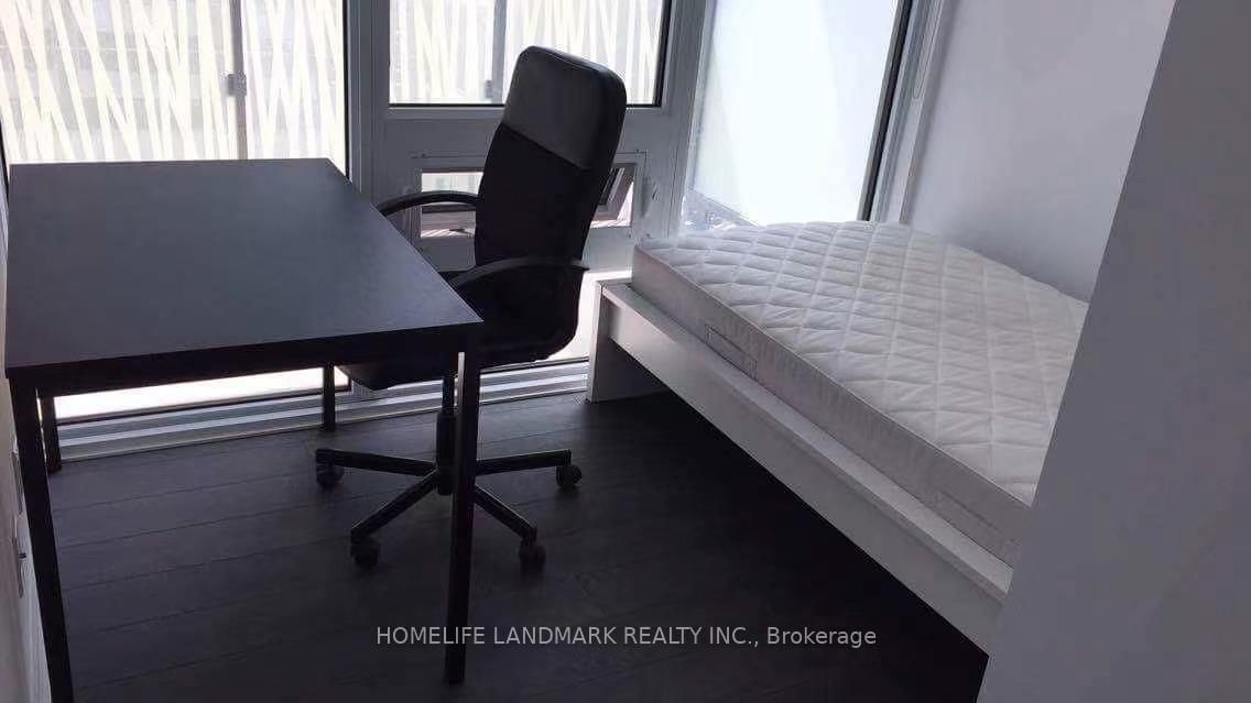 42 Charles Street E, Unit 1401 - Photo 3