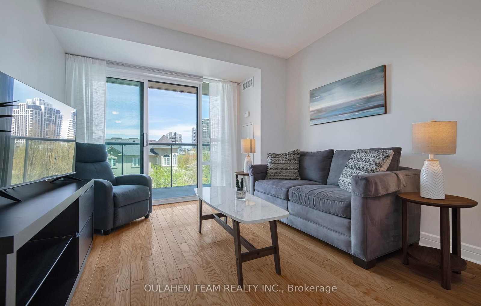 16 Harrison Garden Boulevard, Unit 309 - Photo 7