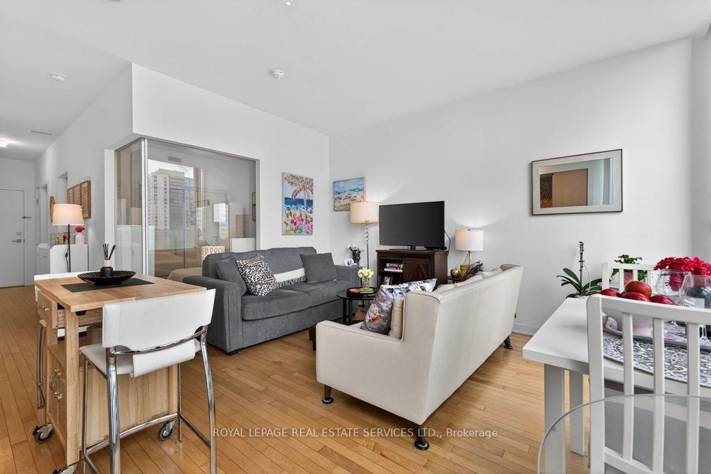 14 York Street, Unit 1804 - Photo 16