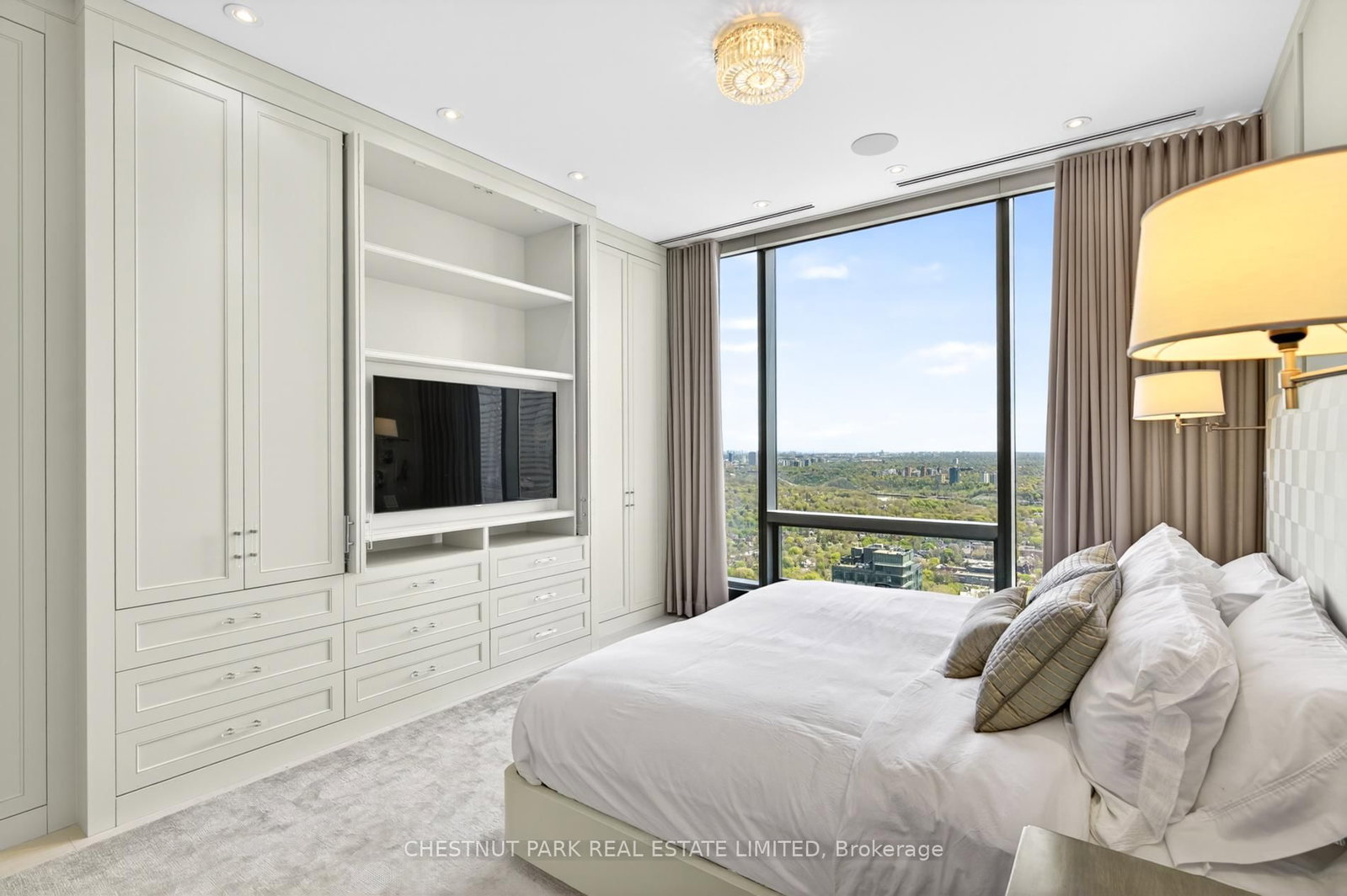 50 Yorkville Avenue, Unit 4702 - Photo 23