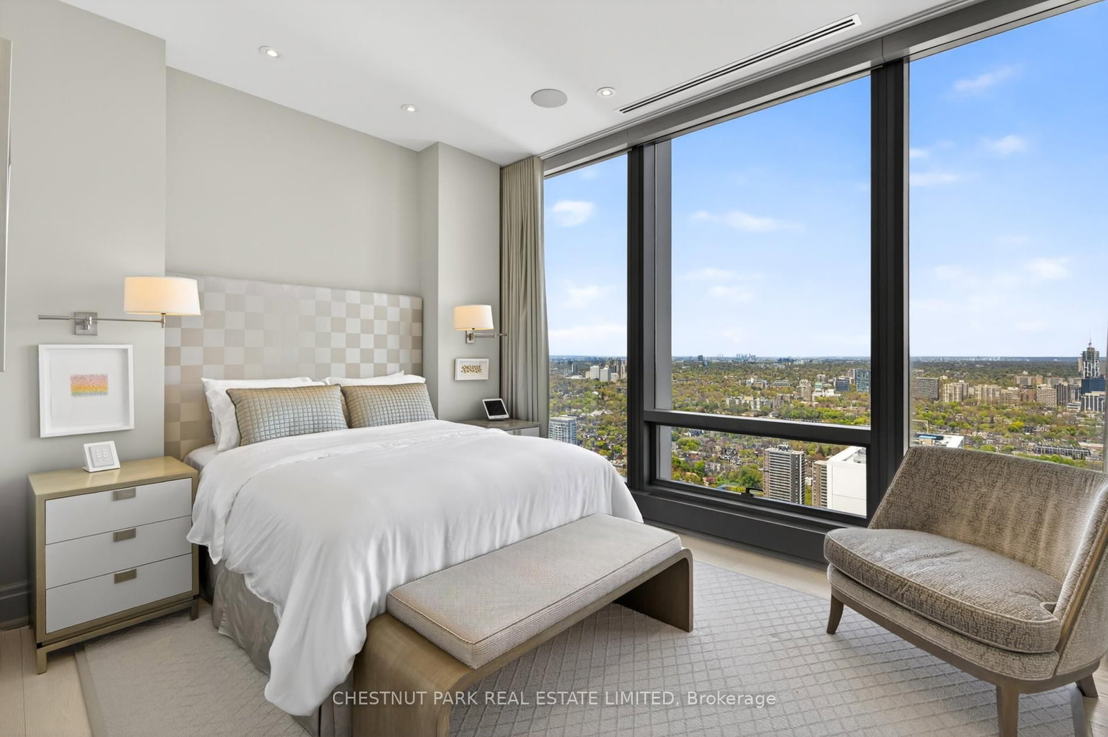 50 Yorkville Avenue, Unit 4702 - Photo 29