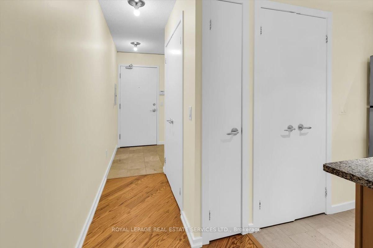 208 W Queens Quay • #1104 • Toronto, ON photo 29