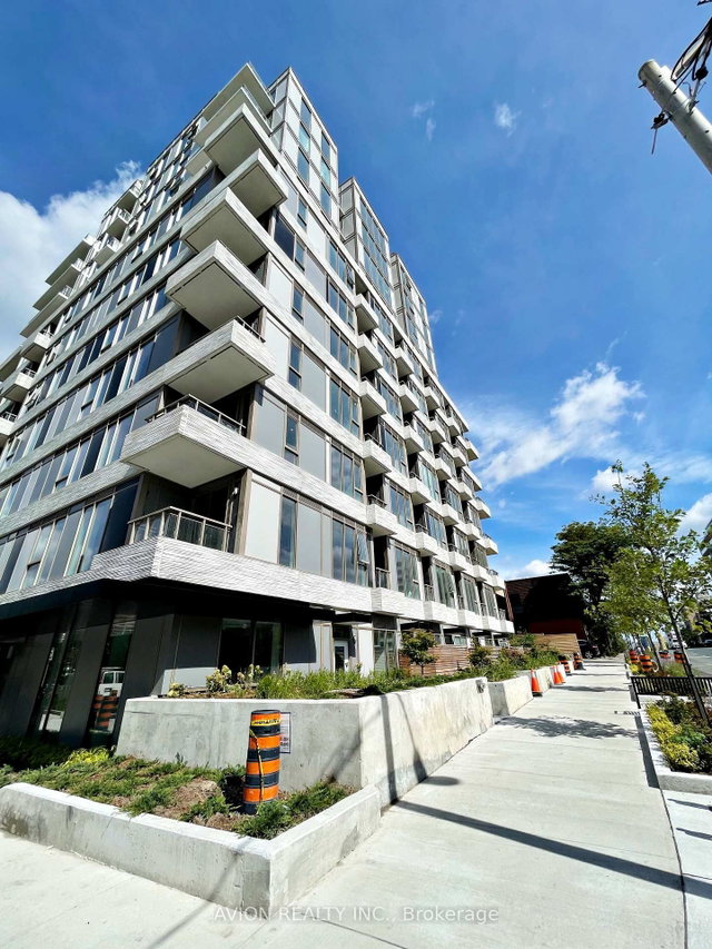 105 - 492 Eglinton Avenue E