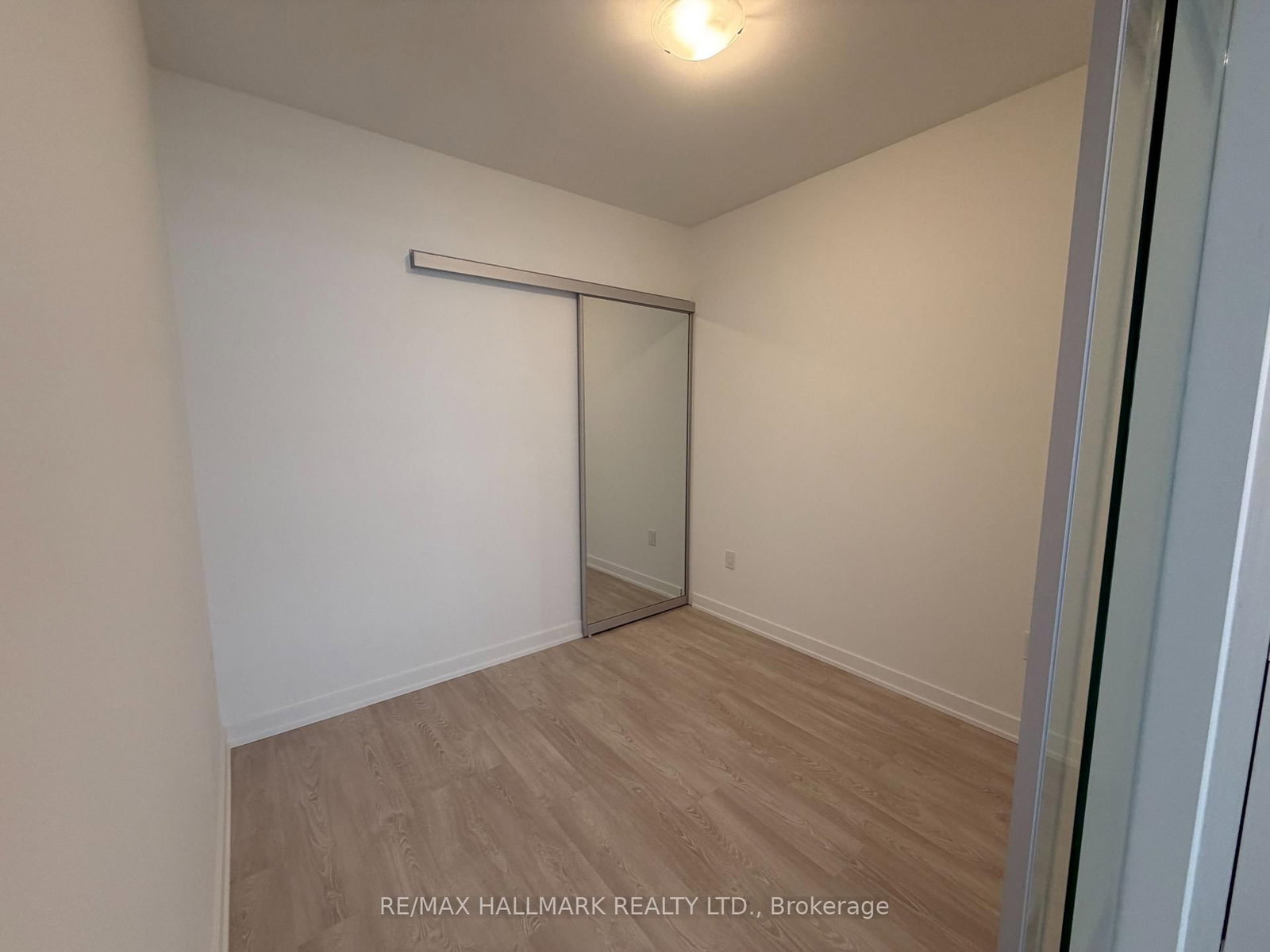 634 Church Street, Unit 3901 - Photo 5