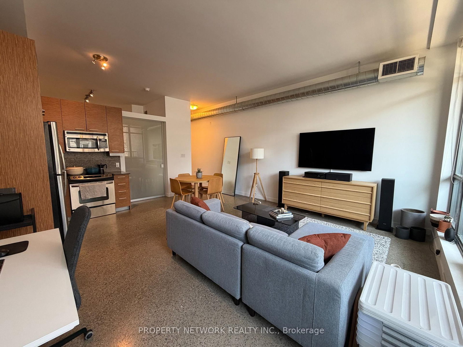 549 King Street E, Unit 201 - Photo 9
