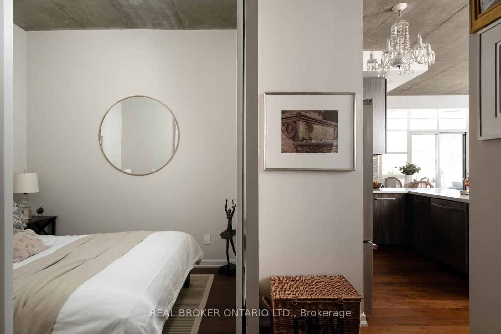 23 Brant Street, Unit 803 - Photo 15