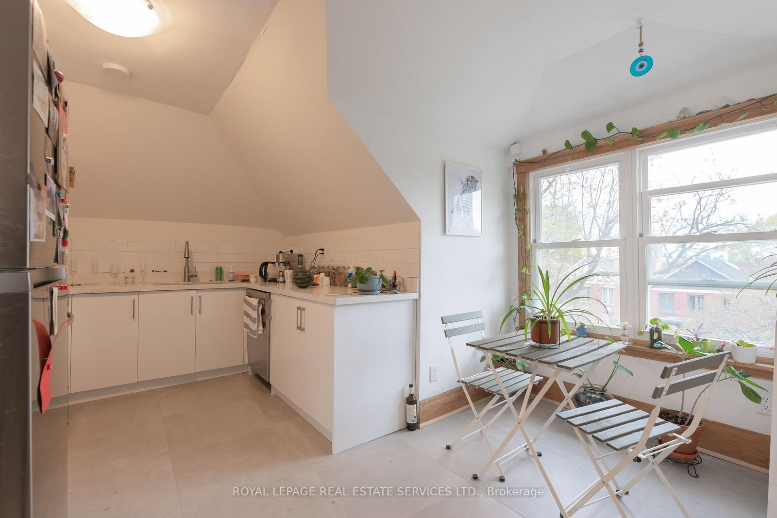 18 Shorncliffe Avenue • Toronto, ON photo 18
