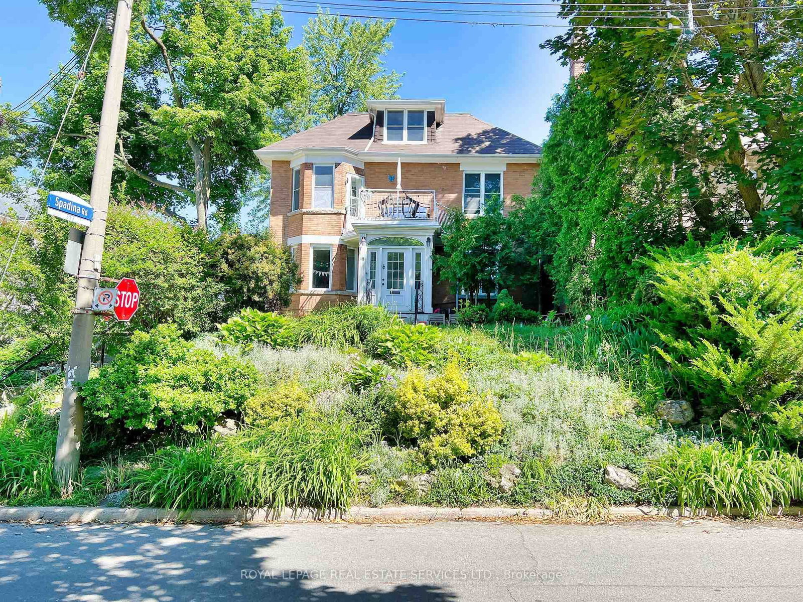 18 Shorncliffe Avenue, Toronto, ON, photo 2