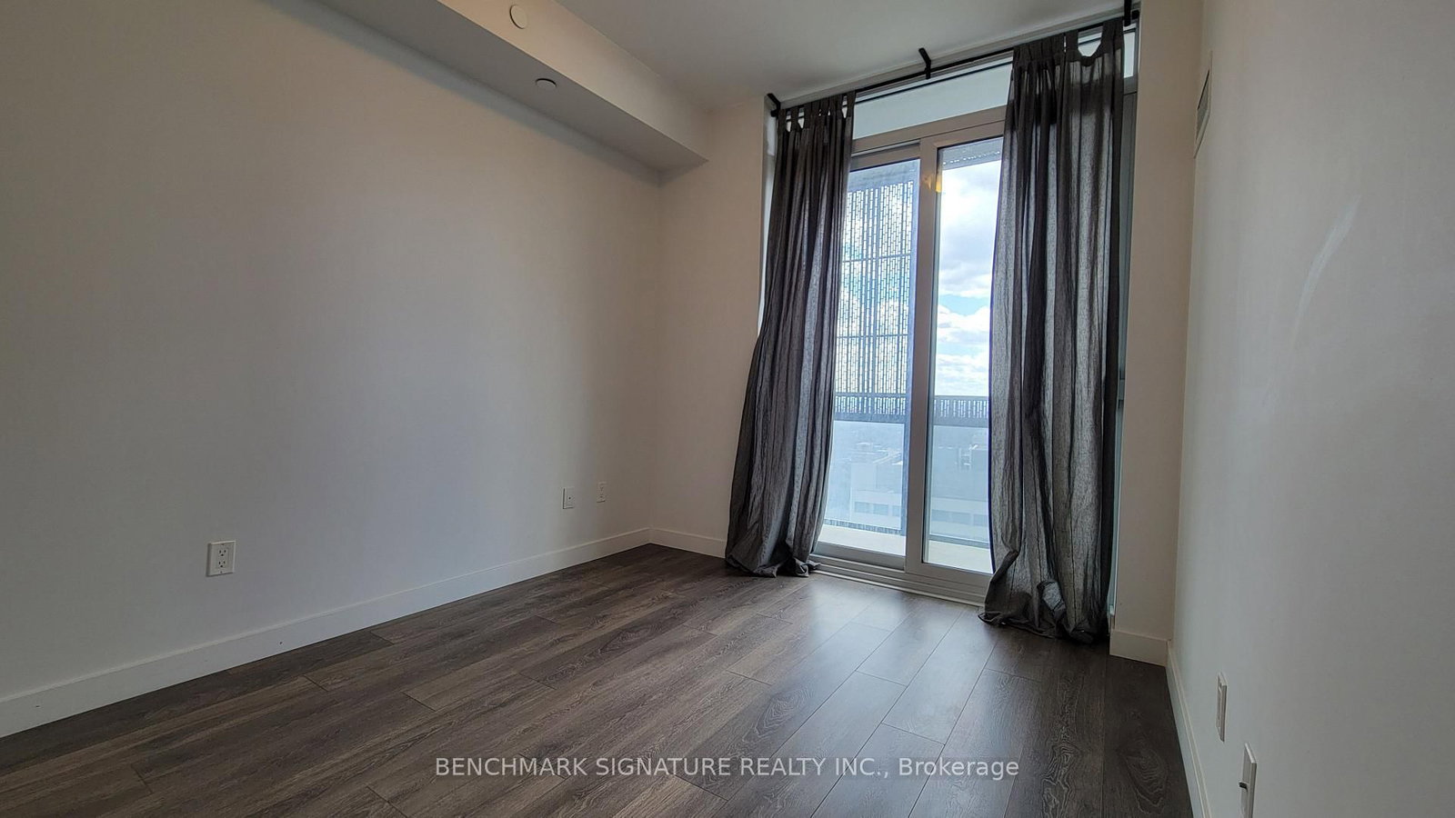 8 Eglinton Avenue E, Unit 3003 - Photo 7