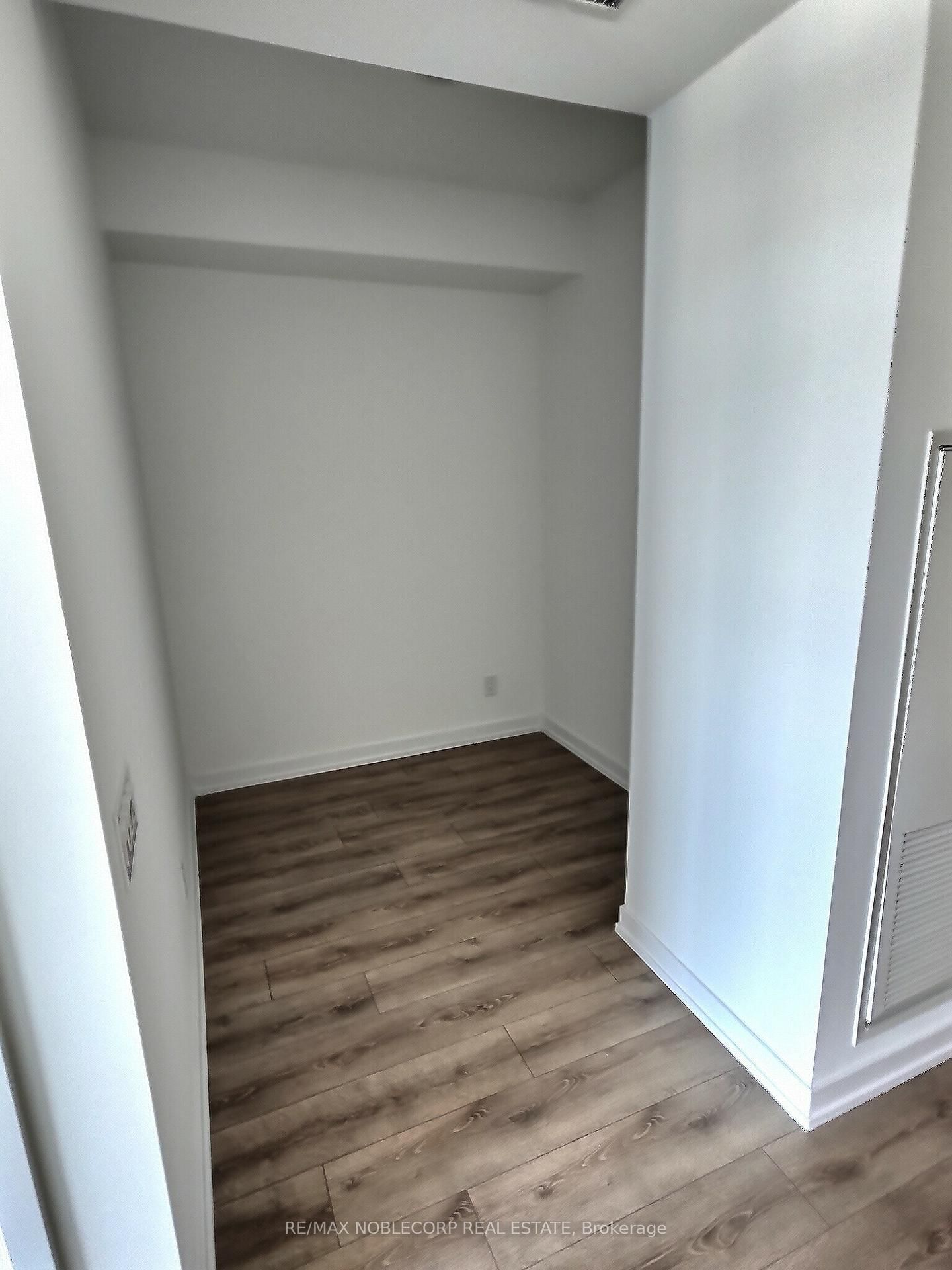 500 Dupont Street, Unit 509 - Photo 6