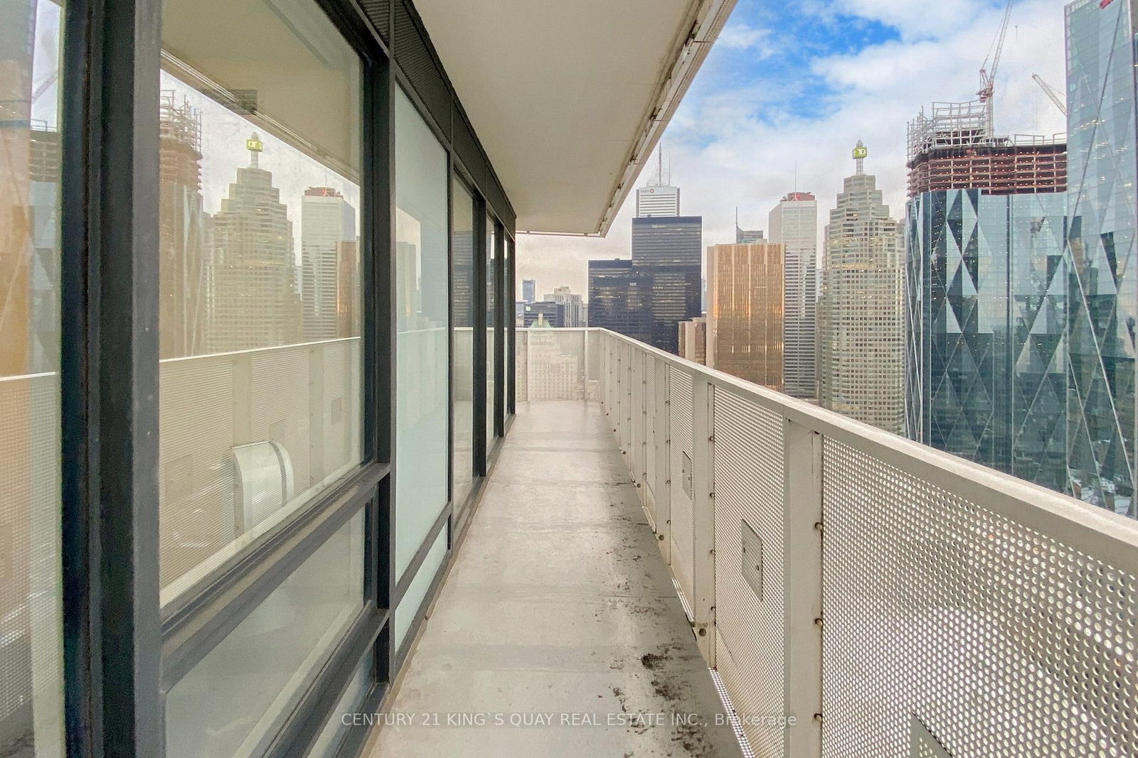 88 Harbour Street, Unit 4204 - Photo 33