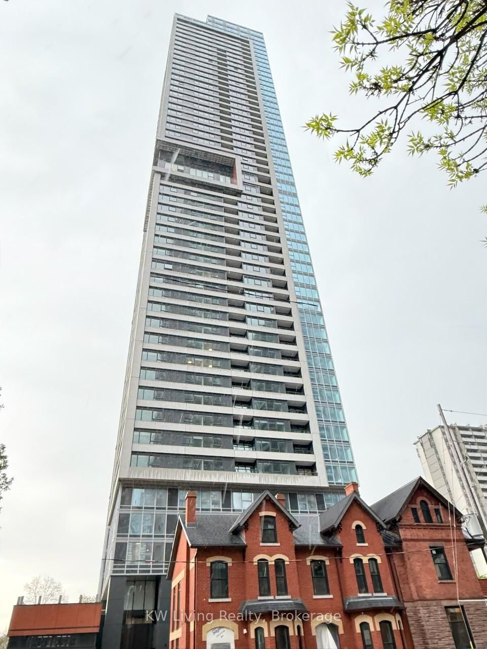 609 Sherbourne Street, Unit 307