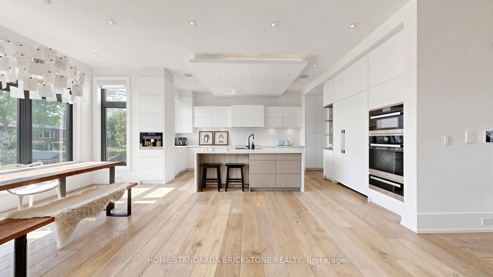 10 Alonzo Road • Toronto, ON photo 11