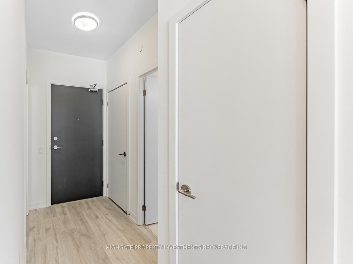 7 Golden Lion Heights, Unit N437 - Photo 3