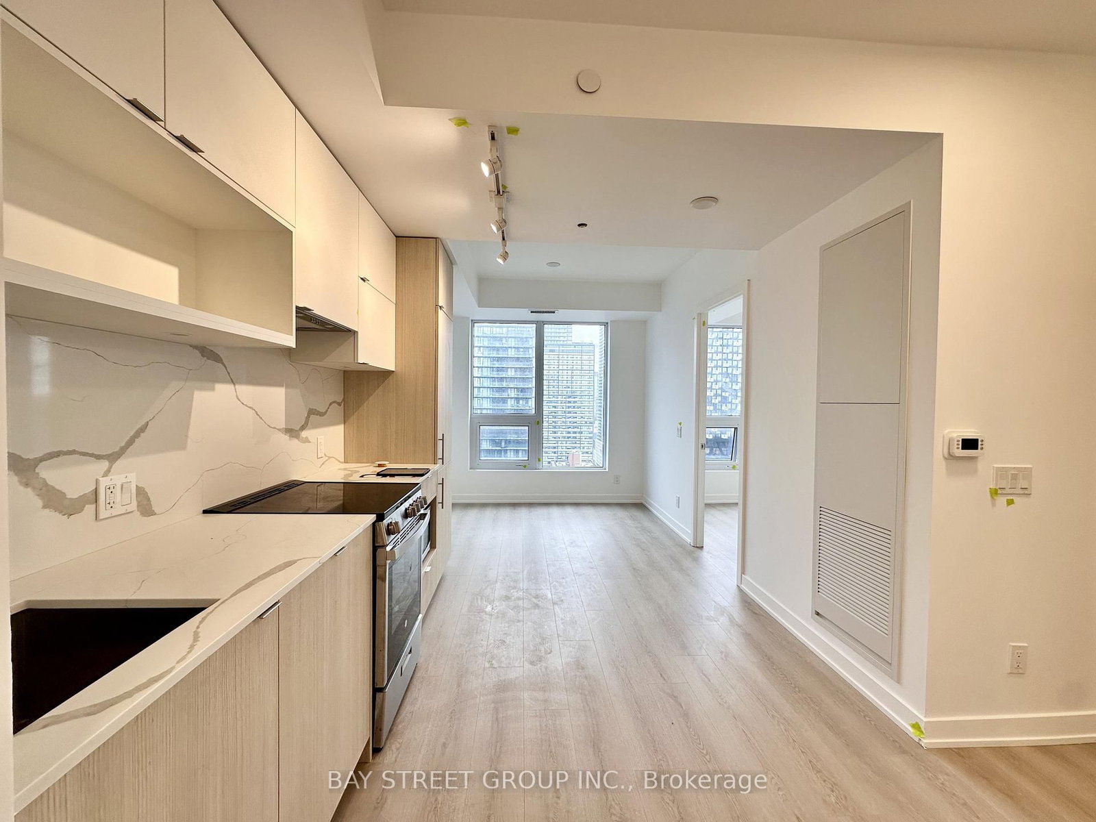 Condo for lease at 2702-100 Queen Street, Toronto, Ontario, M5C 0B5 - Church-Yonge Corridor - MLS: C13145780