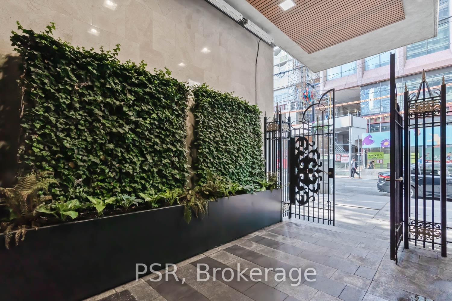 375 King Street W, Unit 2805 - Photo 38