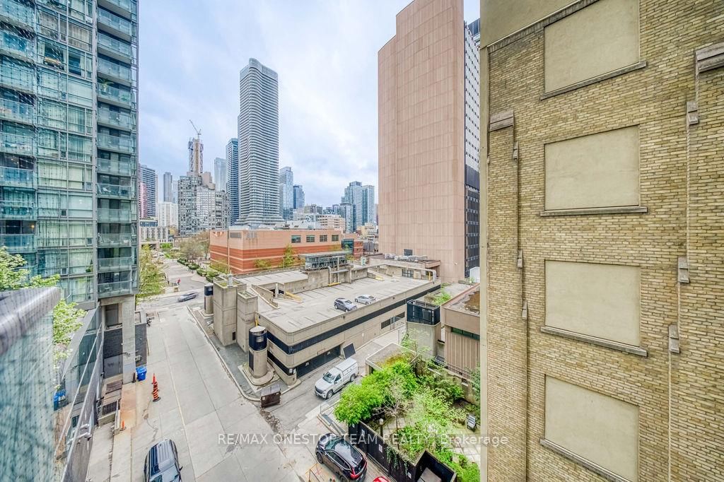 38 Grenville Street, Unit 508 - Photo 28