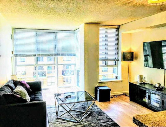514 - 801 King Street W