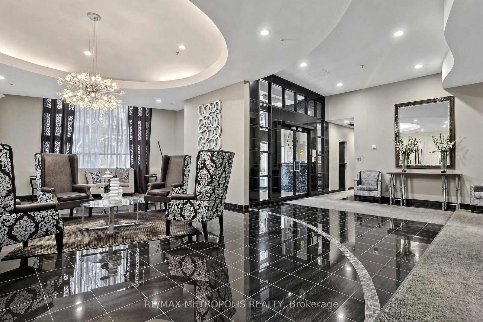 311-7 Carlton Street, Toronto, ON, photo 4