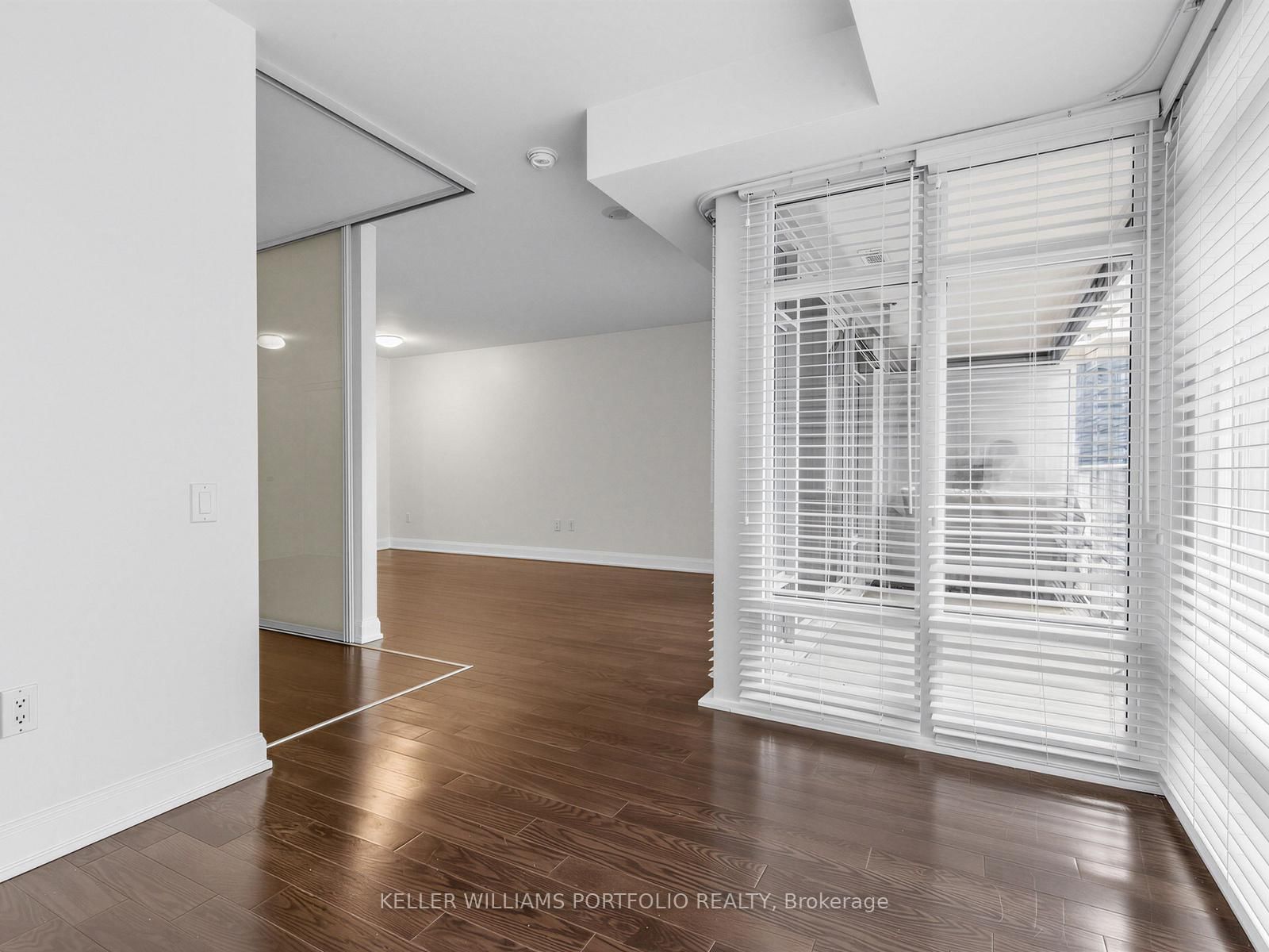 2191 Yonge Street, Unit 904 - Photo 16
