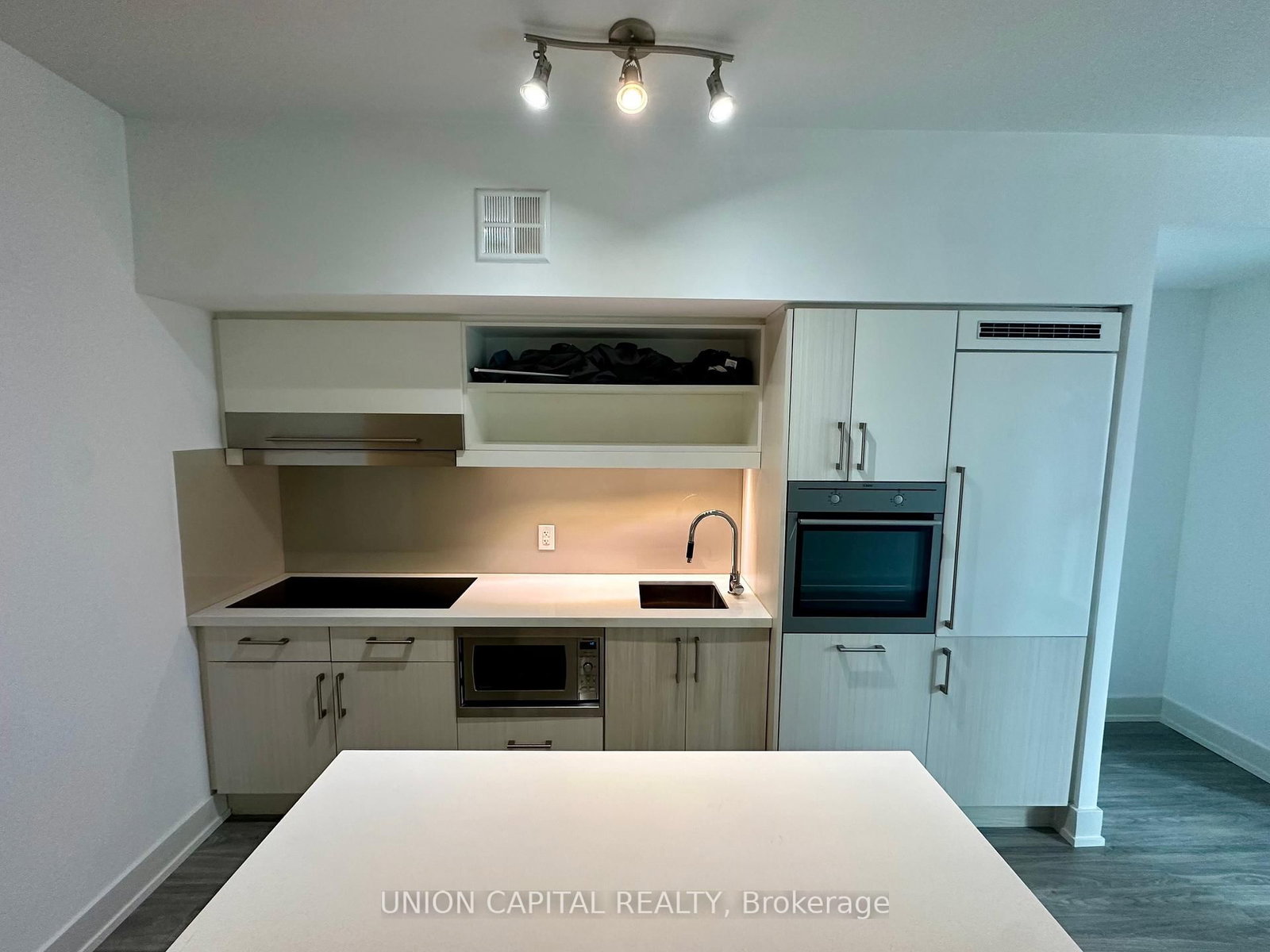 39 Sherbourne Street, Unit 501 - Photo 2