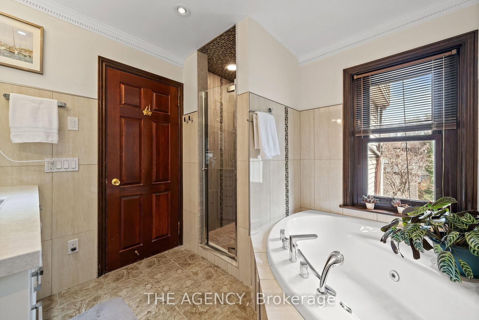 111 Seaton Street • Toronto, ON photo 18