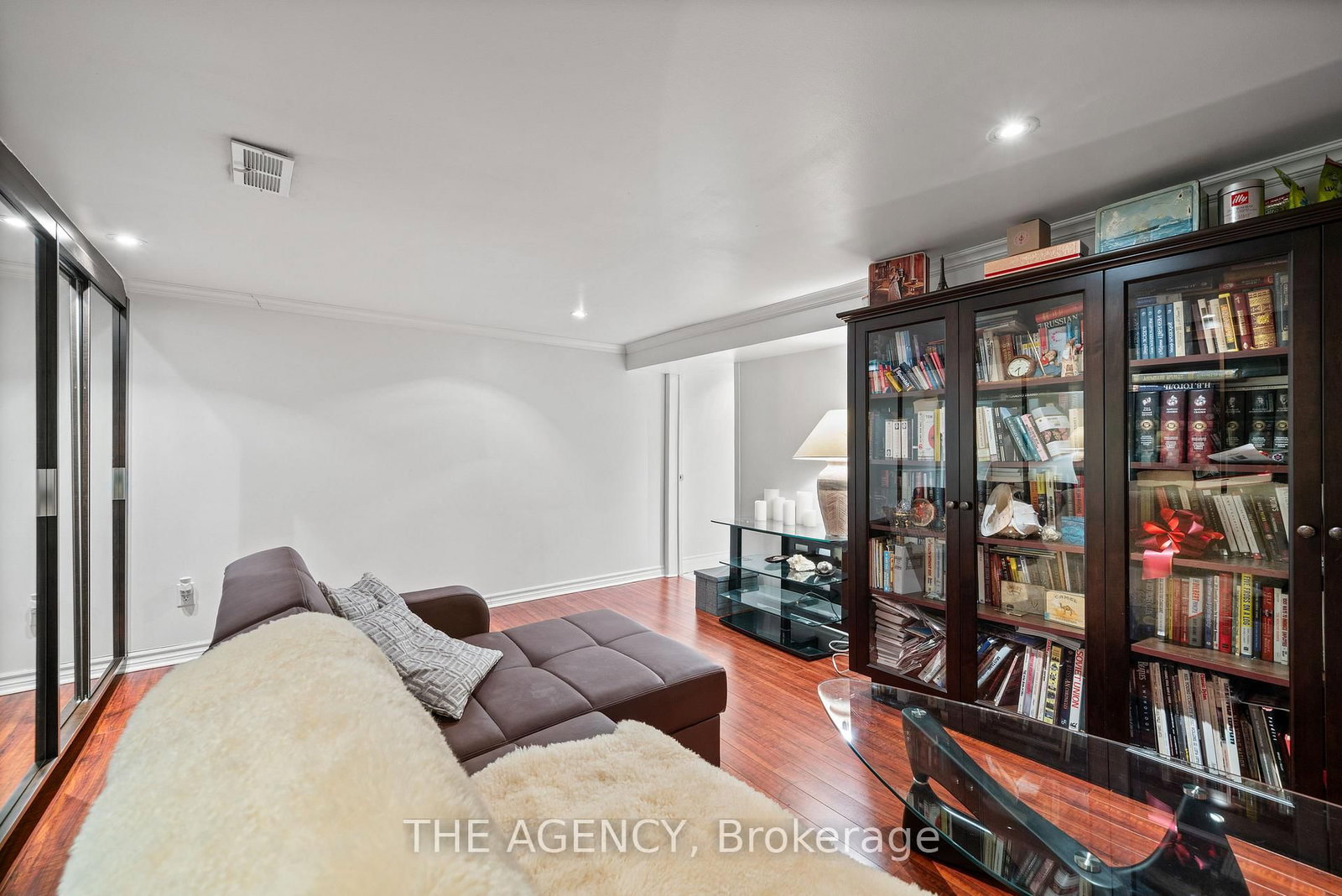 111 Seaton Street • Toronto, ON photo 32