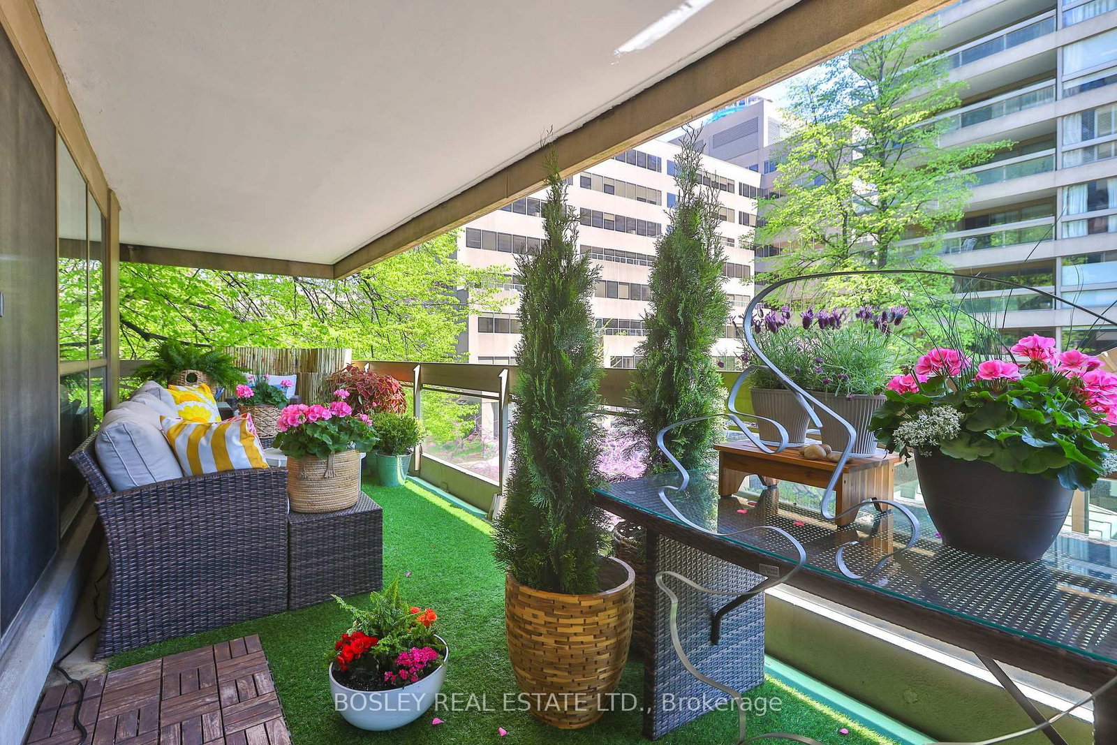 63 St Clair Avenue W, Unit 306 - Photo 23