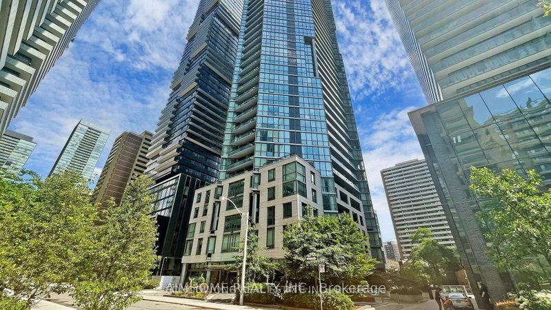 home for lease on 1103-45 Charles Street E