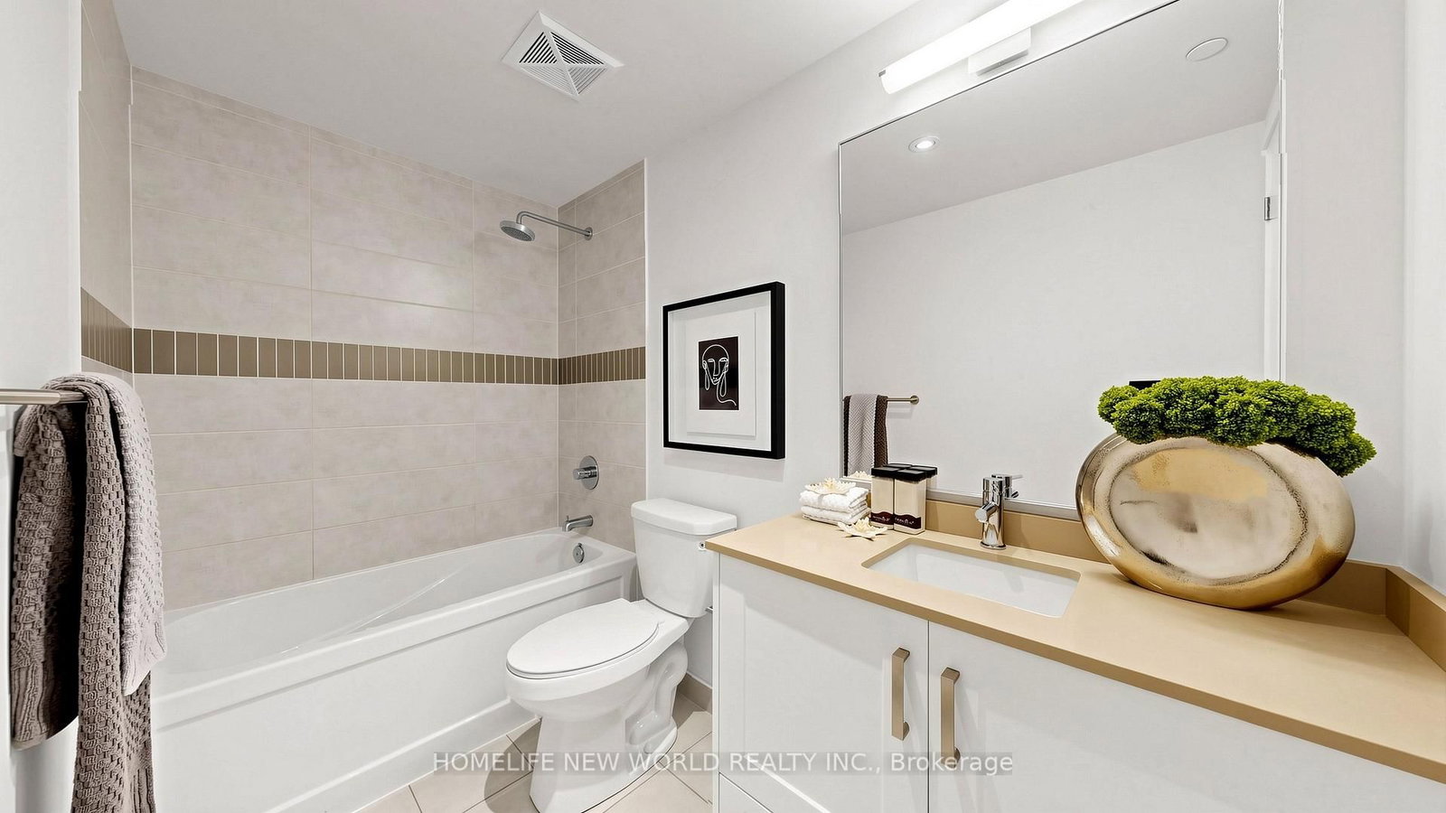 99 John Street, Unit 703 - Photo 16