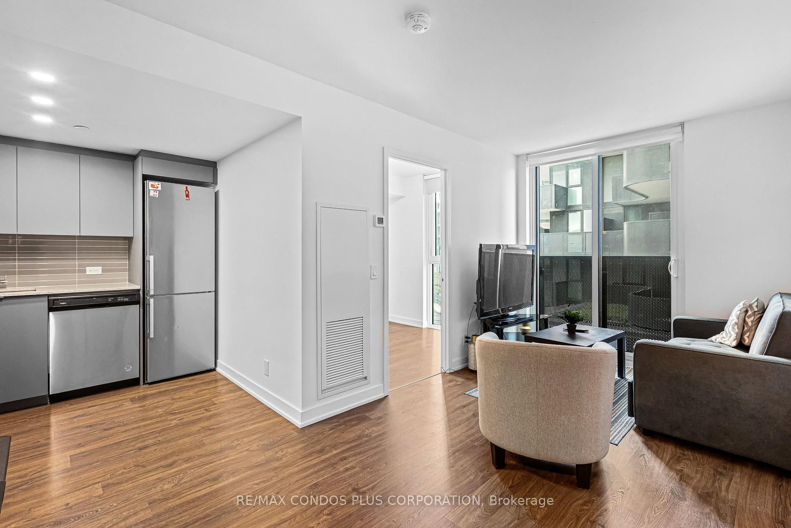 30 Tretti Way, Unit 311 - Photo 2