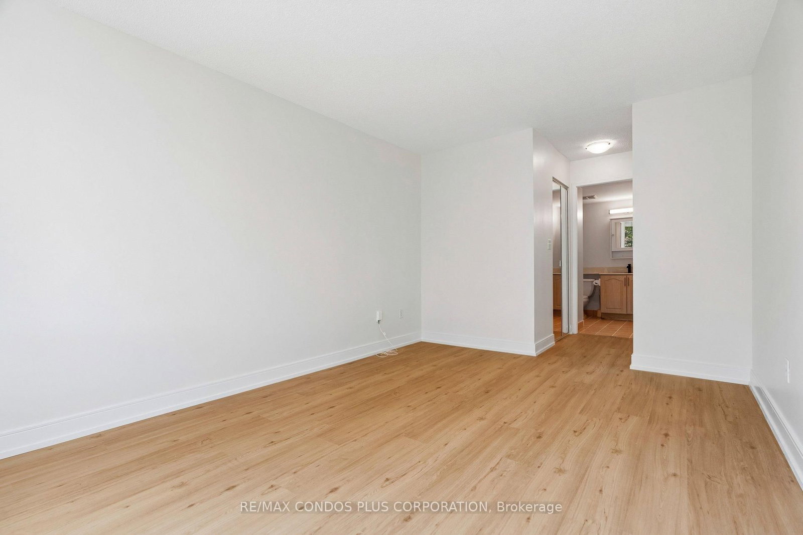 28 Pemberton Avenue, Unit 107 - Photo 28