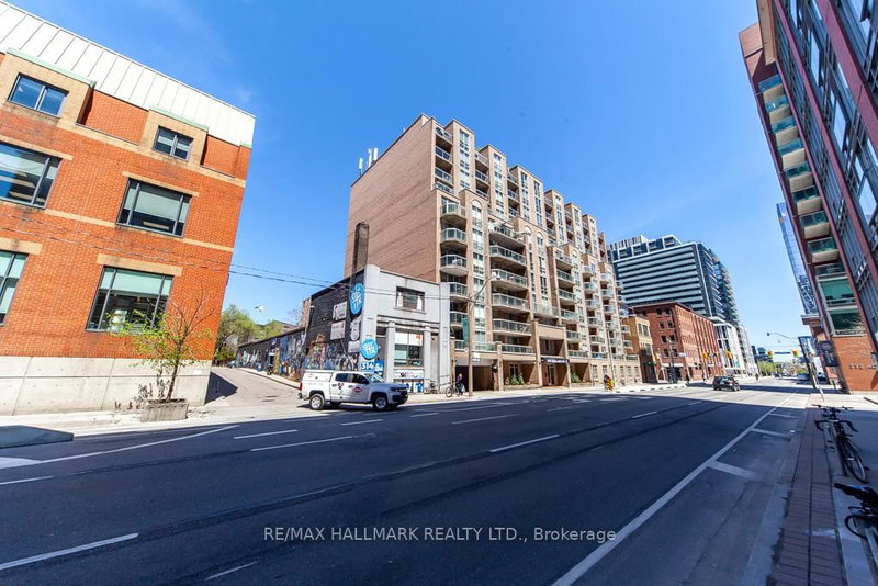 1103 - 330 Adelaide Street E