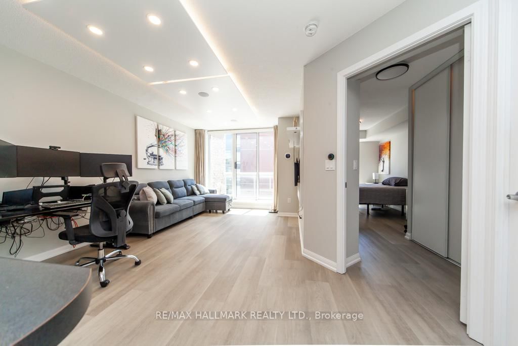330 Adelaide Street E, Unit 1103 - Photo 9