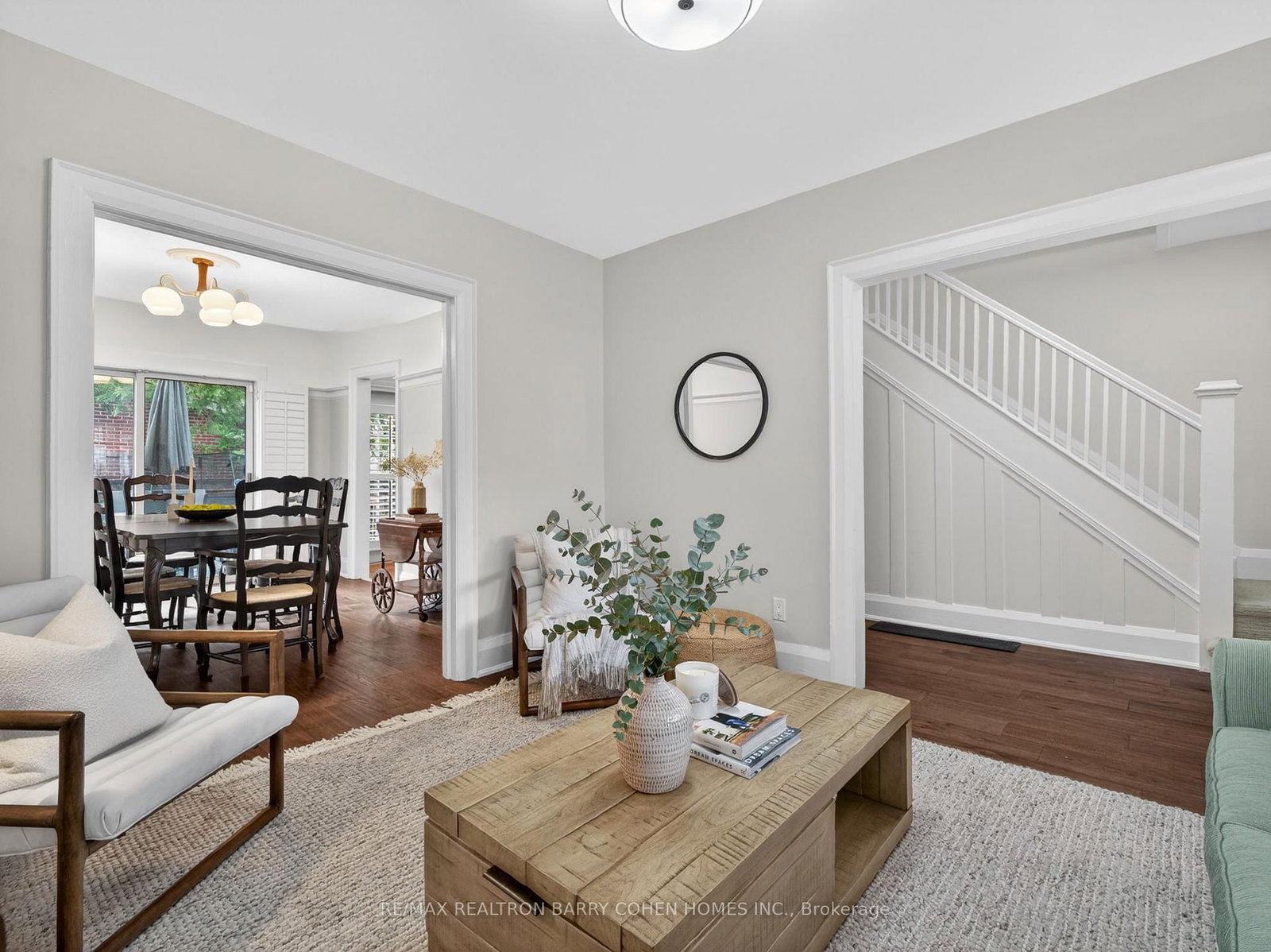 Listing Image 7