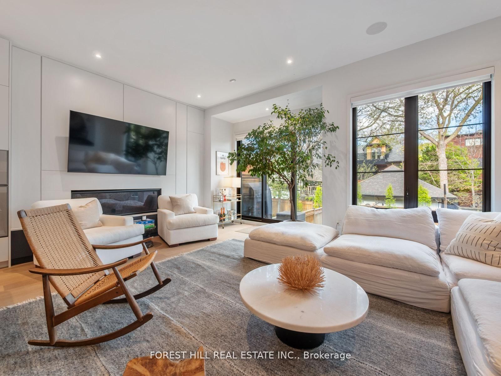 77 Kendal Avenue - Photo 16