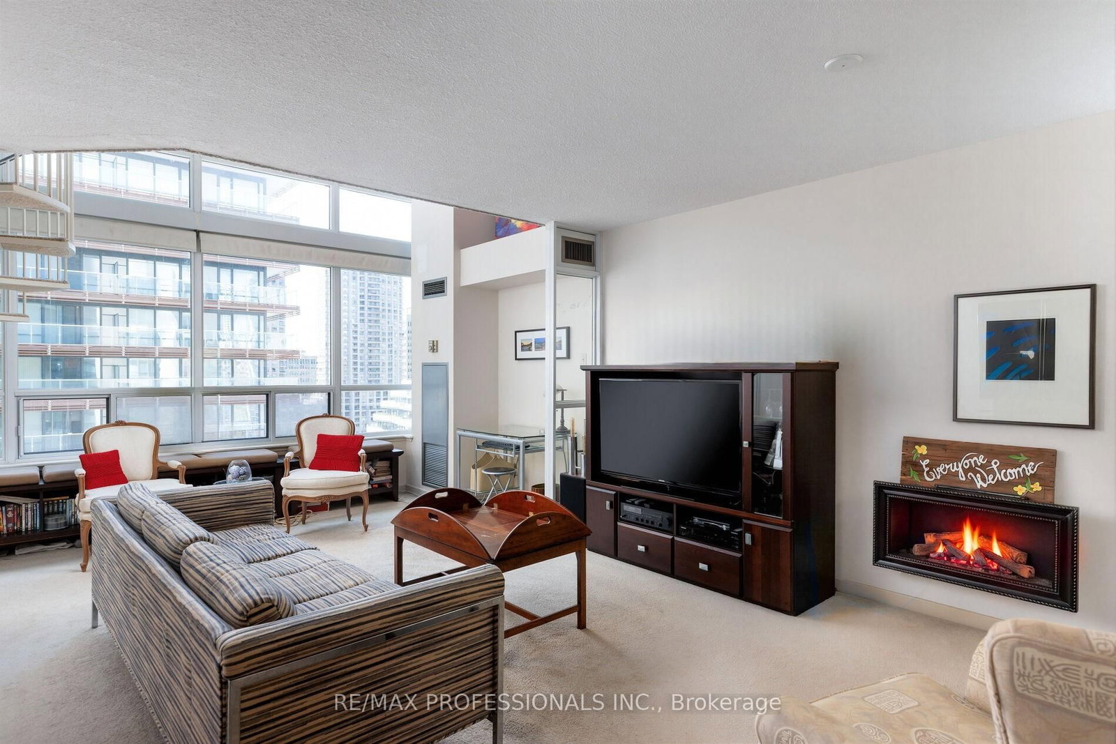 25 Maitland Street, Unit 1506 - Photo 10