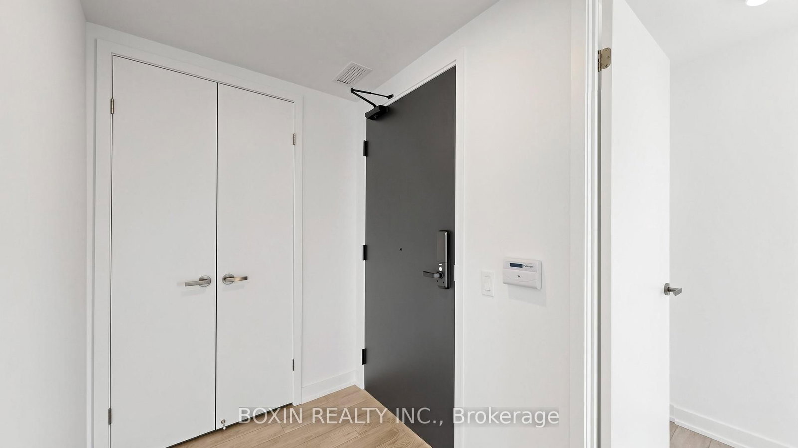 88 Queen Street, Unit 4303 - Photo 19