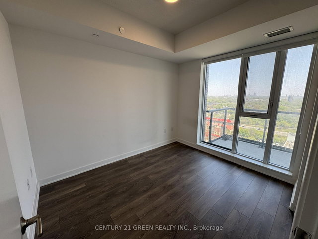 1601 - 130 River Street