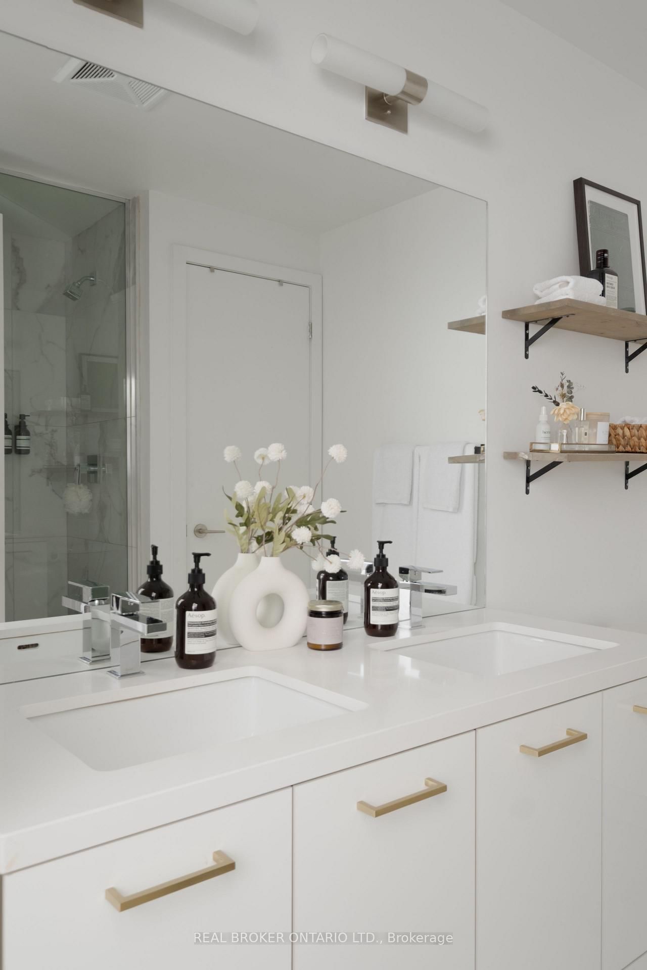 39 Brant Street, Unit PH24 - Photo 21
